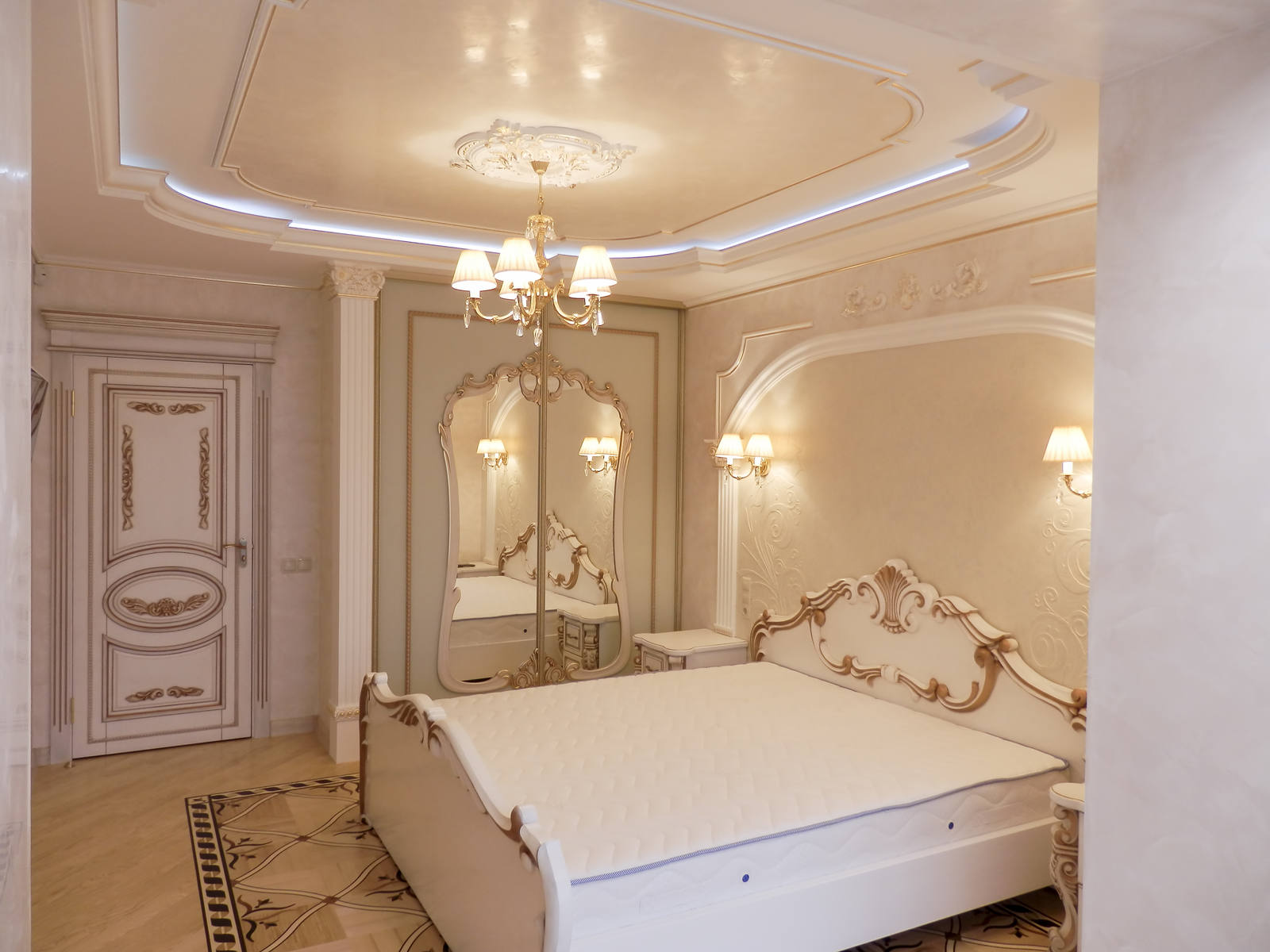 Дизайн интерьера спальни в классическом стиле, белая мебель
